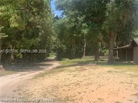 2326 W Barben Road Avon Park FL 33825