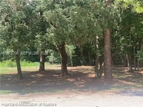 2326 W Barben Road Avon Park FL 33825