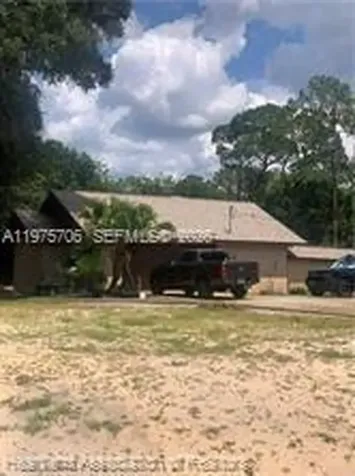 2326 W Barben Road Avon Park FL 33825