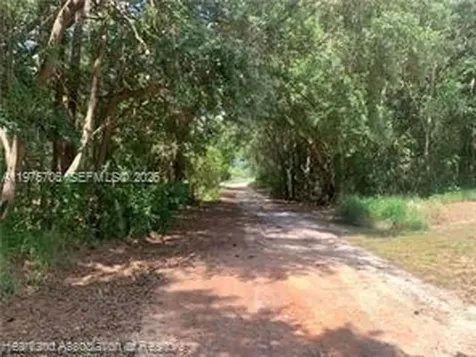 2326 W Barben Road Avon Park FL 33825