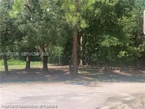 2326 W Barben Road Avon Park FL 33825