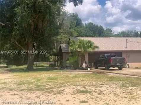 2326 W Barben Road Avon Park FL 33825