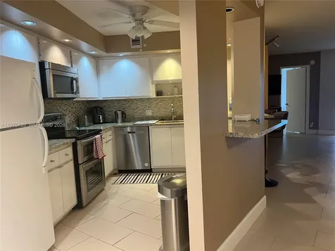 2940 N Course Drive Pompano Beach FL 33069