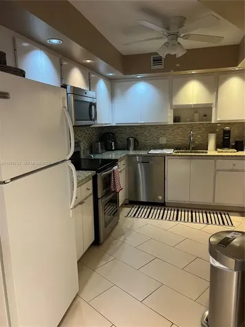 2940 N Course Drive Pompano Beach FL 33069