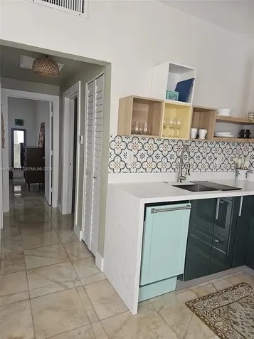 801 8th Street Miami Beach FL 33139