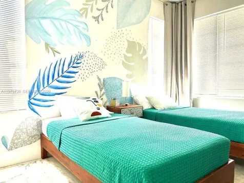 801 8th Street Miami Beach FL 33139
