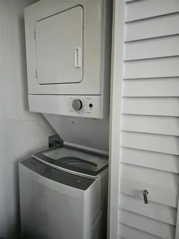 801 8th Street Miami Beach FL 33139