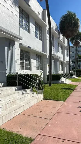 801 8th Street Miami Beach FL 33139