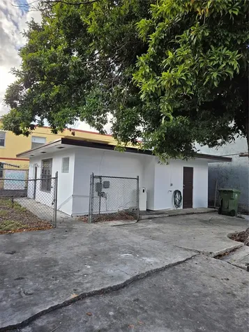2722 NW 23rd Avenue Miami FL 33142
