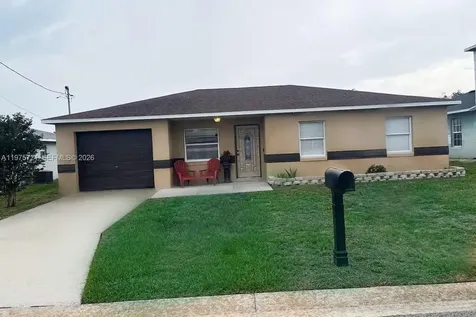 404 Red Hawk Loop Winter Haven FL 33880