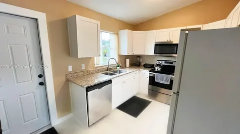 404 Red Hawk Loop Winter Haven FL 33880