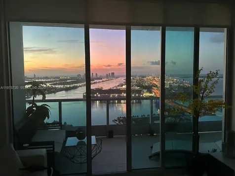900 Biscayne Boulevard Miami FL 33132