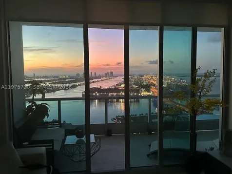 900 Biscayne Boulevard Miami FL 33132