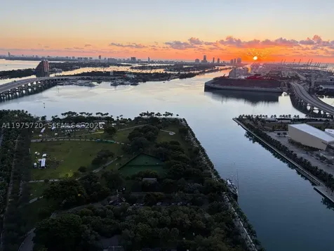 900 Biscayne Boulevard Miami FL 33132