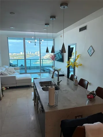 900 Biscayne Boulevard Miami FL 33132