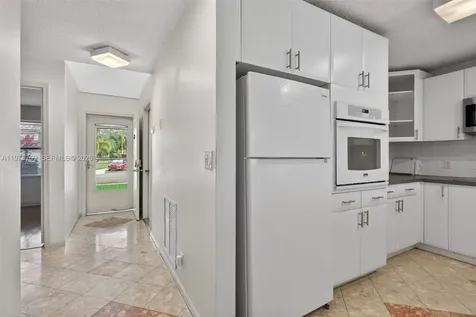 6708 N Pine Island Road Tamarac FL 33321