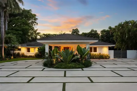 4800 Bay Point Road Miami FL 33137