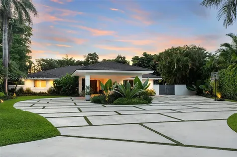 4800 Bay Point Road Miami FL 33137