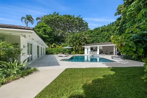 4800 Bay Point Road Miami FL 33137