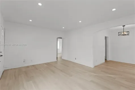 400 NW 47th Street Miami FL 33127