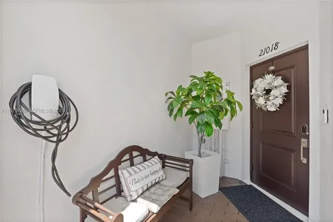 21018 NE 8th Avenue Miami FL 33179