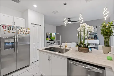 21018 NE 8th Avenue Miami FL 33179