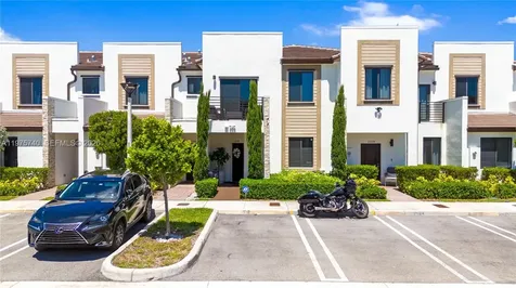 21018 NE 8th Avenue Miami FL 33179