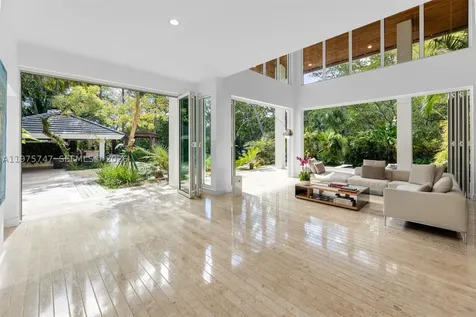 7150 W Lago Drive Coral Gables FL 33143