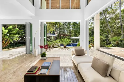 7150 W Lago Drive Coral Gables FL 33143