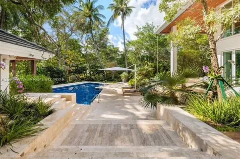 7150 W Lago Drive Coral Gables FL 33143