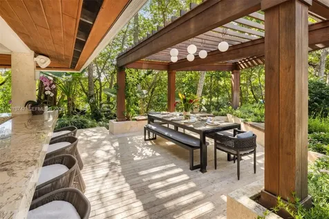 7150 W Lago Drive Coral Gables FL 33143