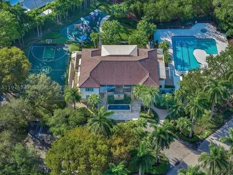 7150 W Lago Drive Coral Gables FL 33143