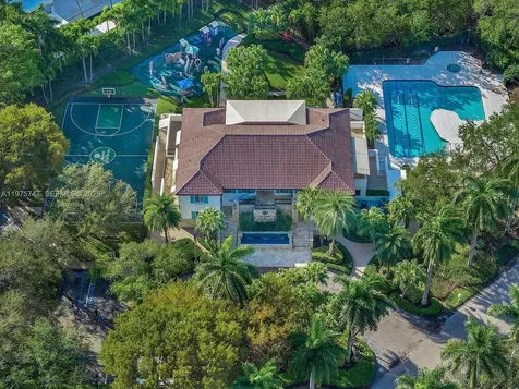 7150 W Lago Drive Coral Gables FL 33143