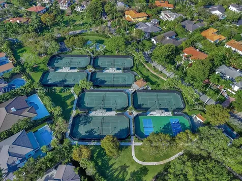7150 W Lago Drive Coral Gables FL 33143