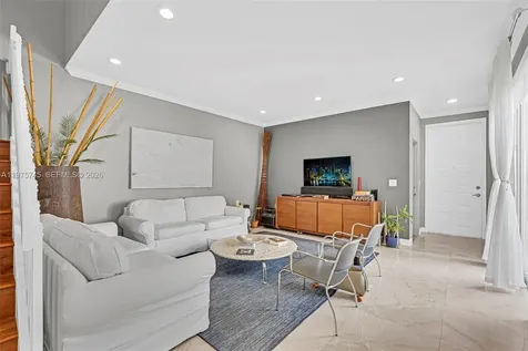 1425 Weeping Willow Way Hollywood FL 33019