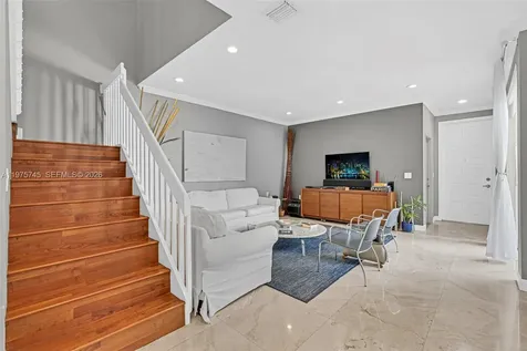 1425 Weeping Willow Way Hollywood FL 33019