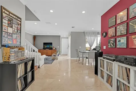 1425 Weeping Willow Way Hollywood FL 33019