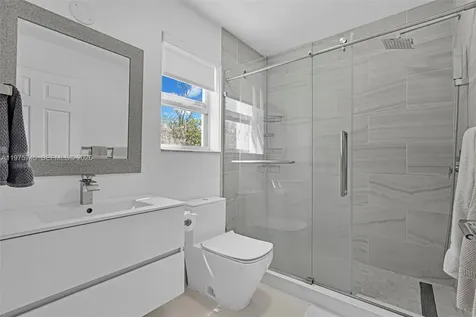 1425 Weeping Willow Way Hollywood FL 33019