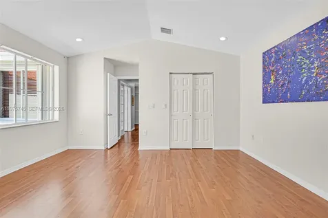 1425 Weeping Willow Way Hollywood FL 33019