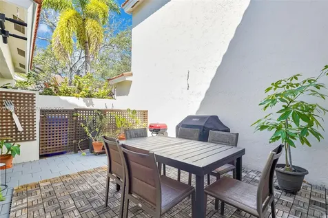 1425 Weeping Willow Way Hollywood FL 33019