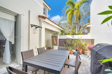 1425 Weeping Willow Way Hollywood FL 33019