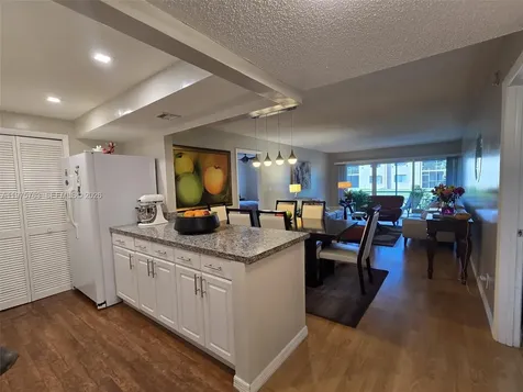140 Lakeview Drive Weston FL 33326