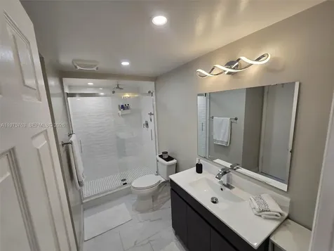 140 Lakeview Drive Weston FL 33326