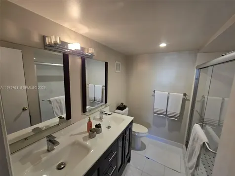 140 Lakeview Drive Weston FL 33326