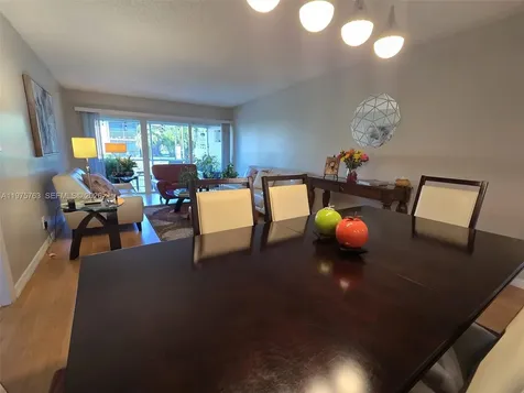 140 Lakeview Drive Weston FL 33326