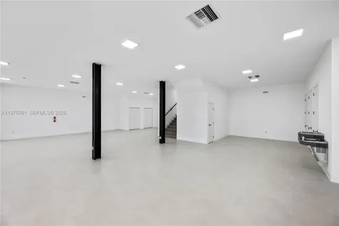 129 N Miami Avenue Miami FL 33128