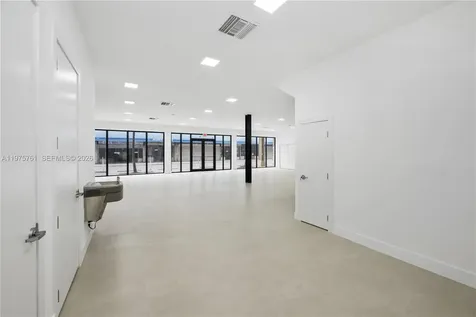 129 N Miami Avenue Miami FL 33128