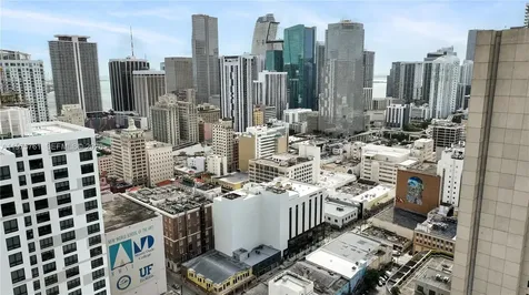 129 N Miami Avenue Miami FL 33128