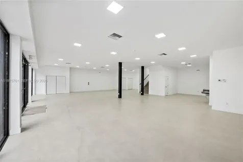 129 N Miami Avenue Miami FL 33128