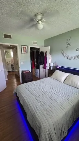 1301 N 12th Court Hollywood FL 33019